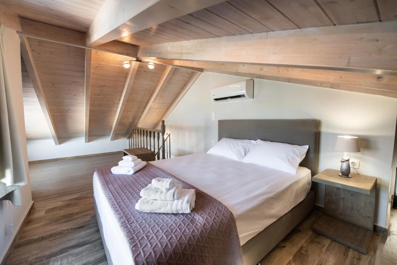 Blue House Luxury Apartment Nikiana Dış mekan fotoğraf